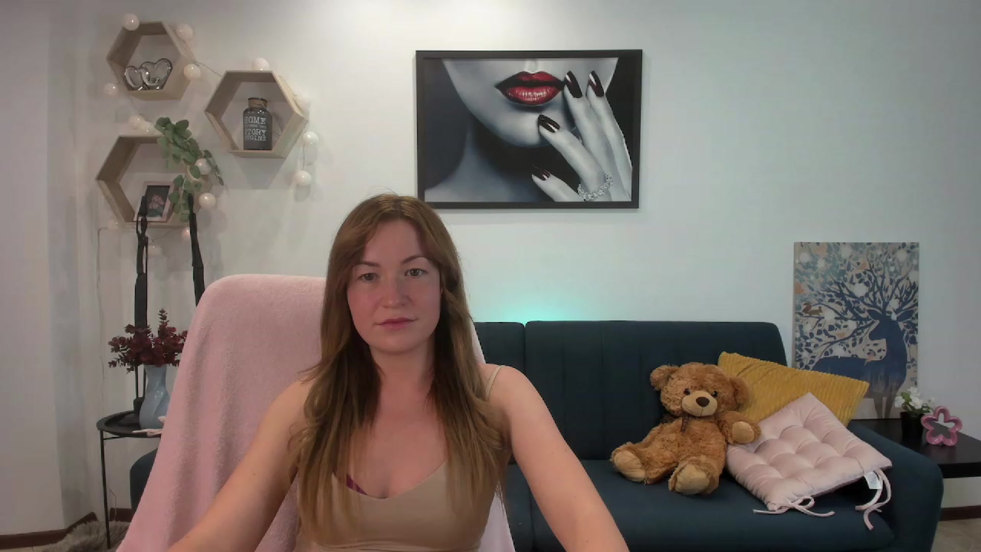 Gallery image thumbnail from Amia_Miley18's myfreecams stream on, 06/29/2023, 23:06 image 17 of 20