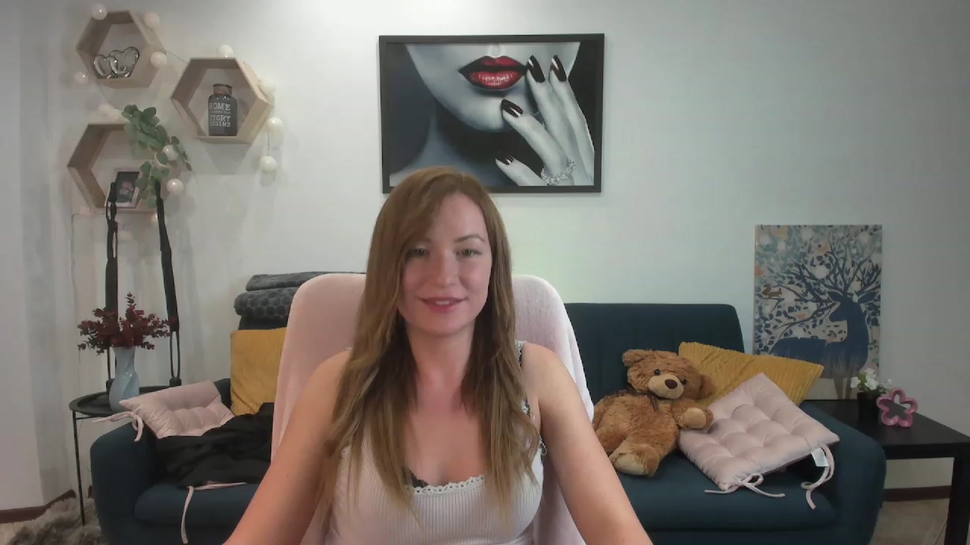Gallery image thumbnail from Amia_Miley18's myfreecams stream on, 06/30/2023, 21:40 image 10 of 20