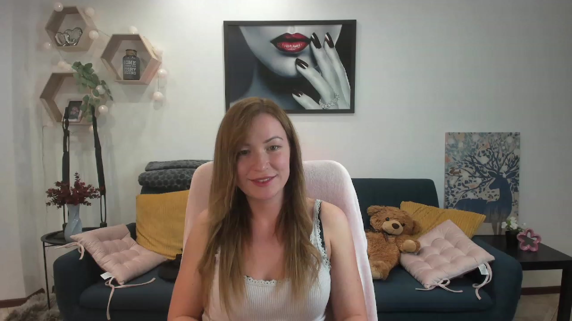 Gallery image thumbnail from Amia_Miley18's myfreecams stream on, 06/30/2023, 21:40 image 16 of 20