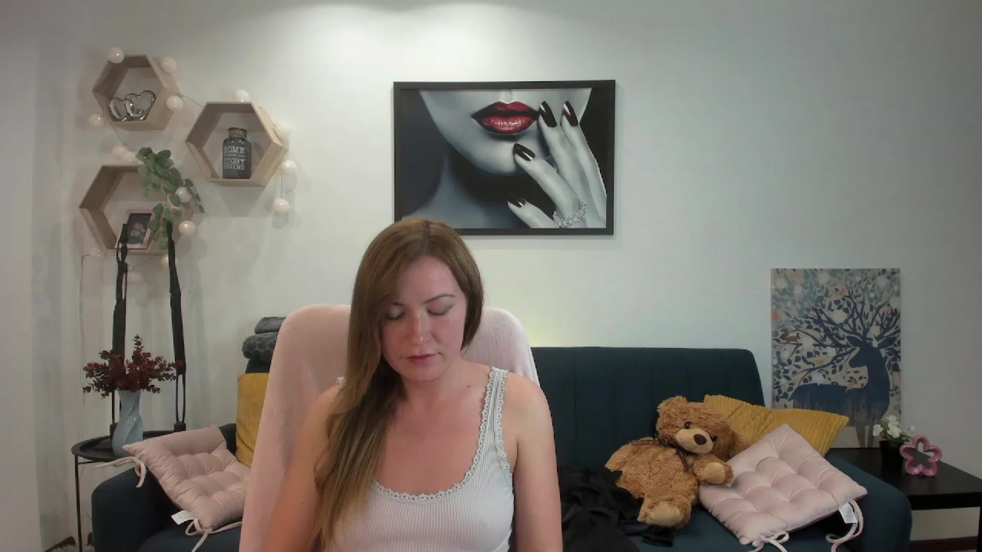 Gallery image thumbnail from Amia_Miley18's myfreecams stream on, 07/01/2023, 01:01 image 1 of 20