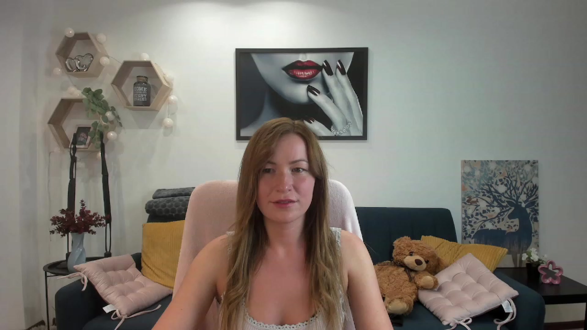 Gallery image thumbnail from Amia_Miley18's myfreecams stream on, 07/01/2023, 01:01 image 12 of 20