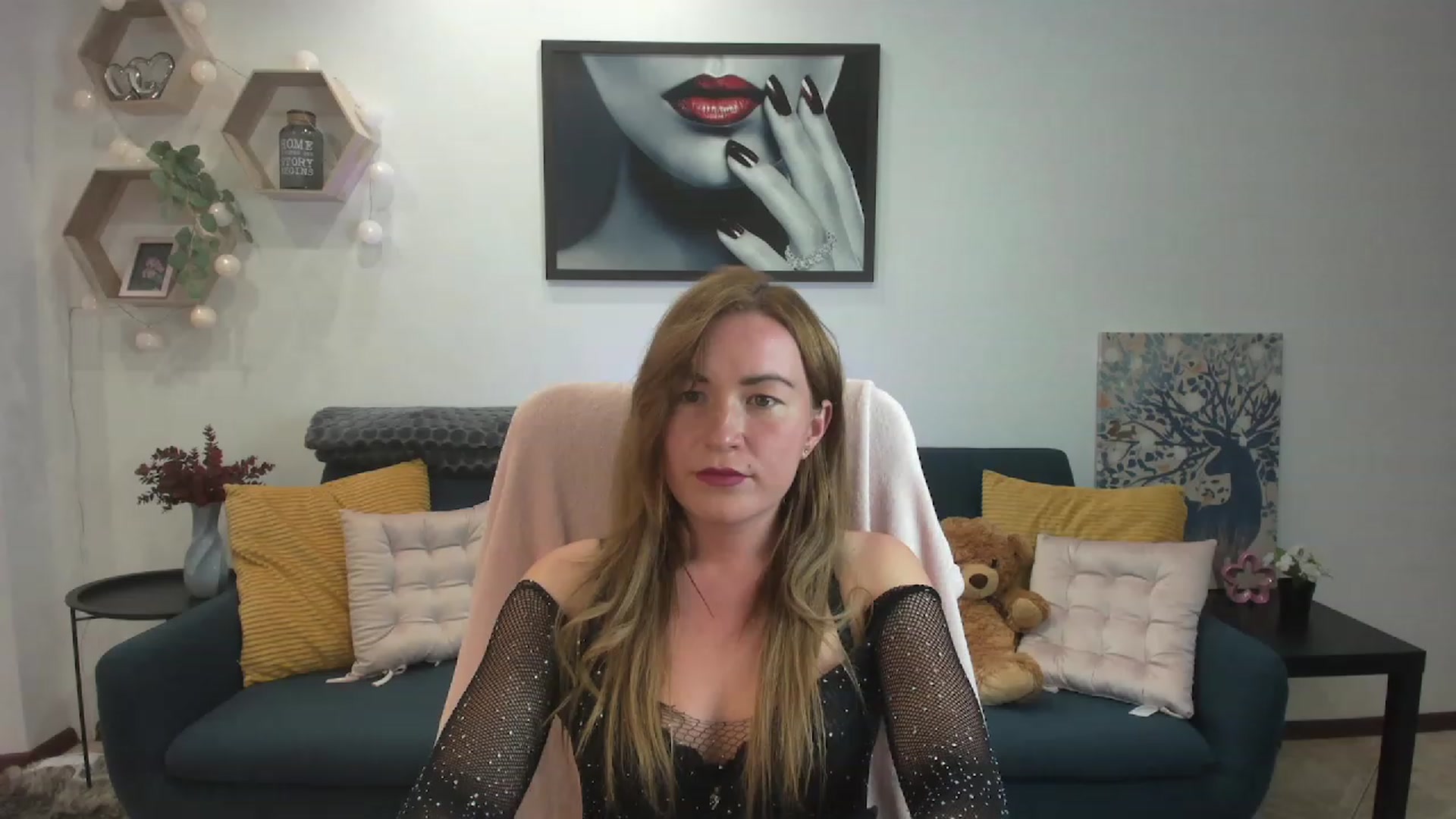 Gallery image thumbnail from Amia_Miley18's myfreecams stream on, 07/04/2023, 20:03 image 1 of 20