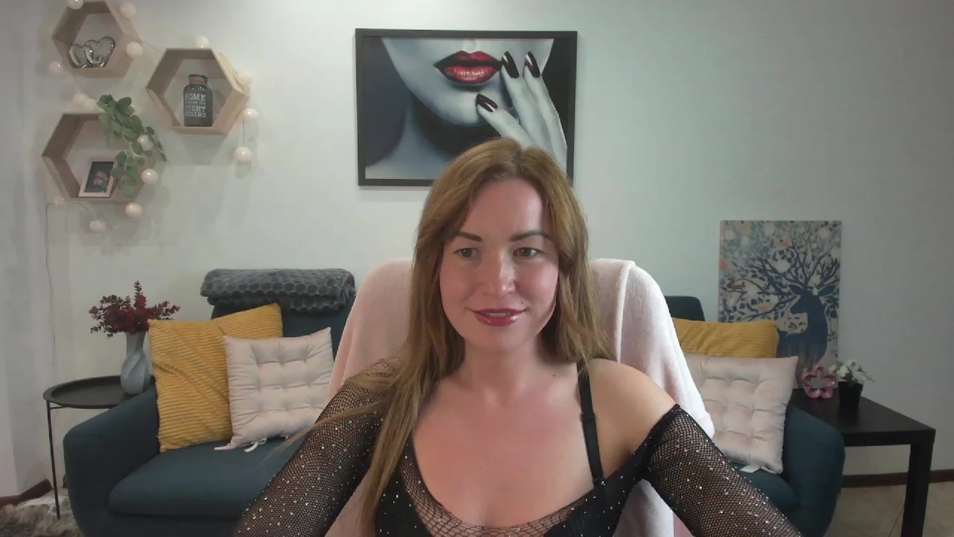 Gallery image thumbnail from Amia_Miley18's myfreecams stream on, 07/04/2023, 21:36 image 5 of 20