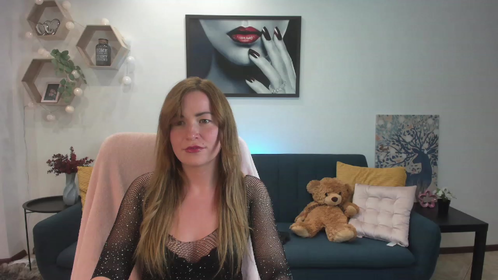 Gallery image thumbnail from Amia_Miley18's myfreecams stream on, 07/04/2023, 21:36 image 16 of 20