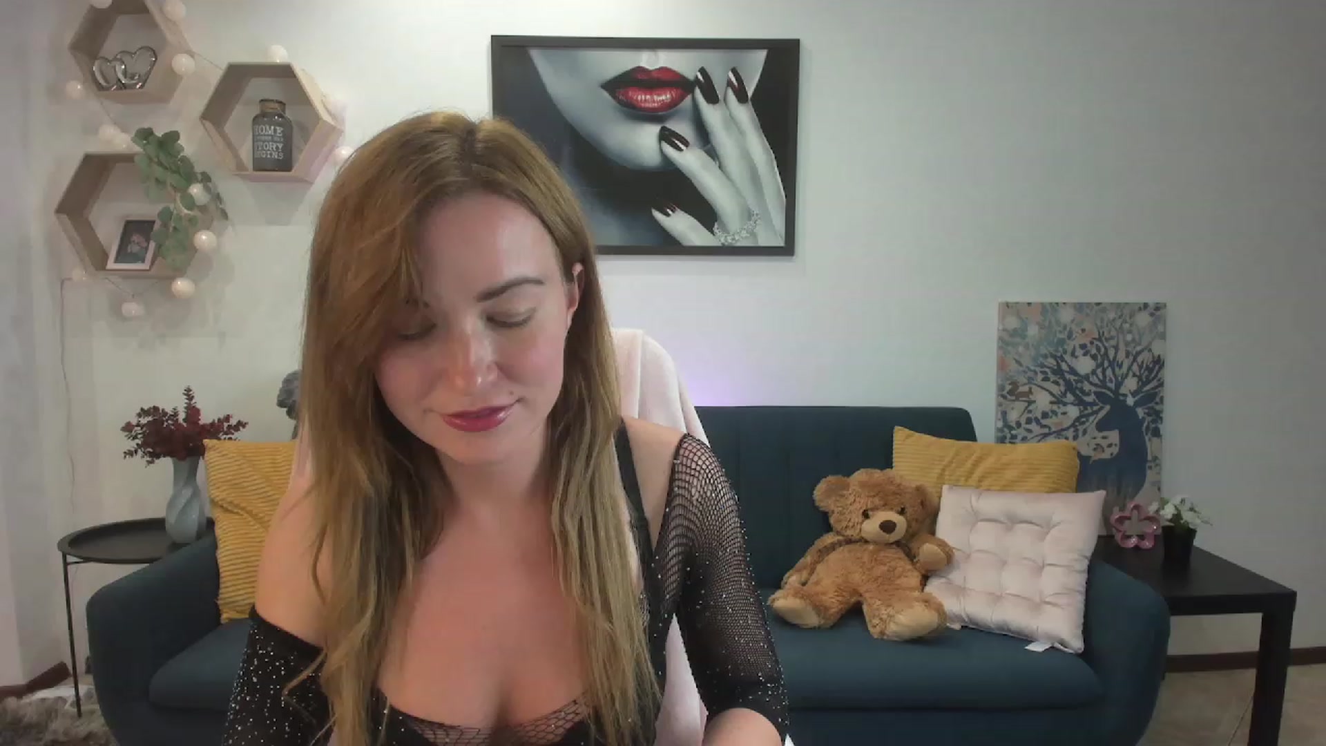 Gallery image thumbnail from Amia_Miley18's myfreecams stream on, 07/04/2023, 22:43 image 14 of 20