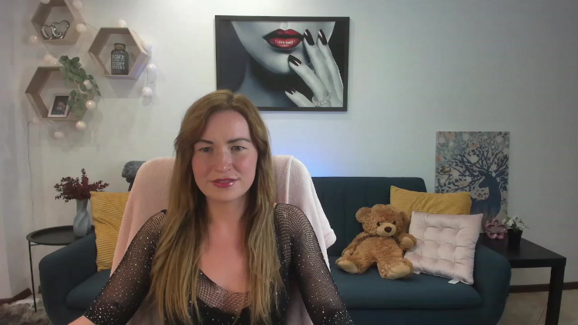 Gallery image thumbnail from Amia_Miley18's myfreecams stream on, 07/04/2023, 22:43 image 10 of 20