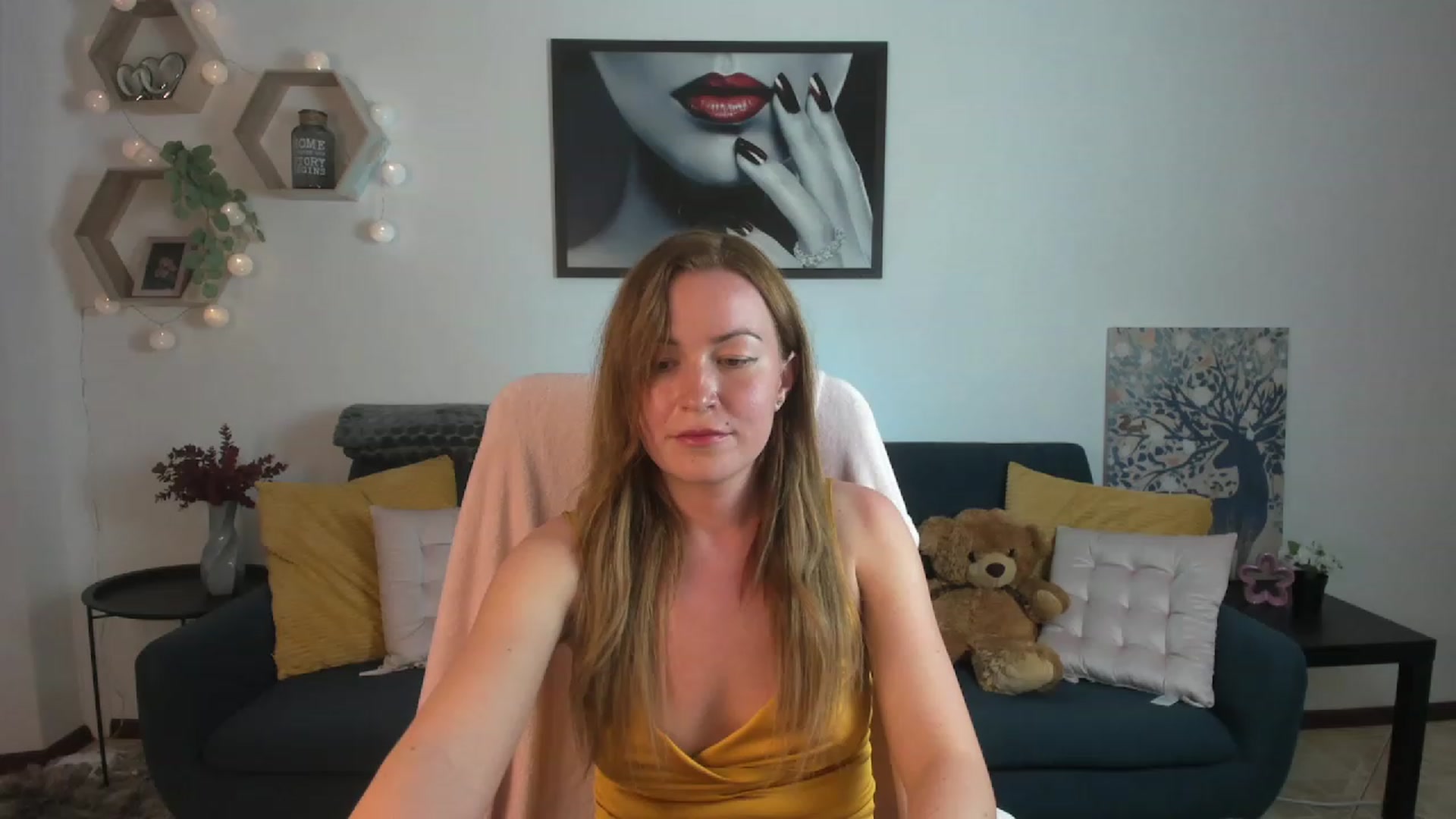 Gallery image thumbnail from Amia_Miley18's myfreecams stream on, 07/05/2023, 20:31 image 15 of 20