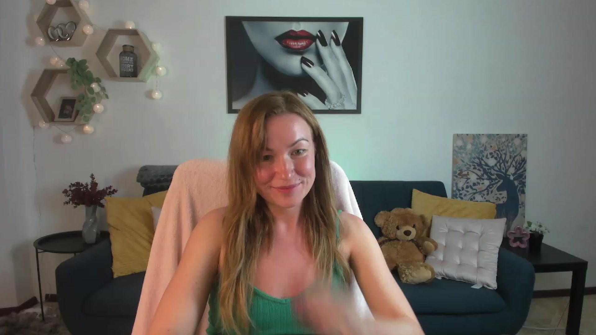 Gallery image thumbnail from Amia_Miley18's myfreecams stream on, 07/05/2023, 21:37 image 10 of 20
