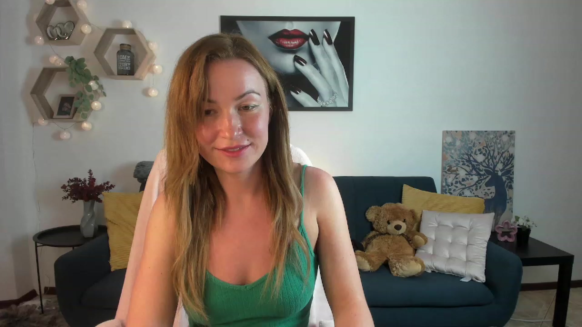 Gallery image thumbnail from Amia_Miley18's myfreecams stream on, 07/05/2023, 21:37 image 8 of 20