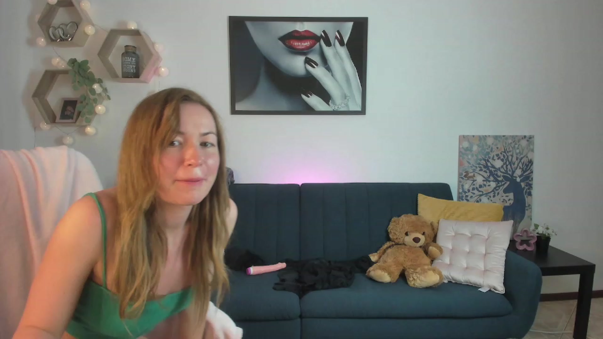 Gallery image thumbnail from Amia_Miley18's myfreecams stream on, 07/05/2023, 22:14 image 9 of 20
