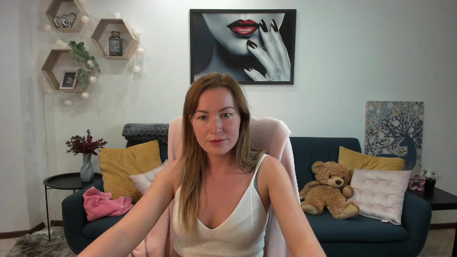 Gallery image thumbnail from Amia_Miley18's myfreecams stream on, 07/06/2023, 22:29 image 16 of 20