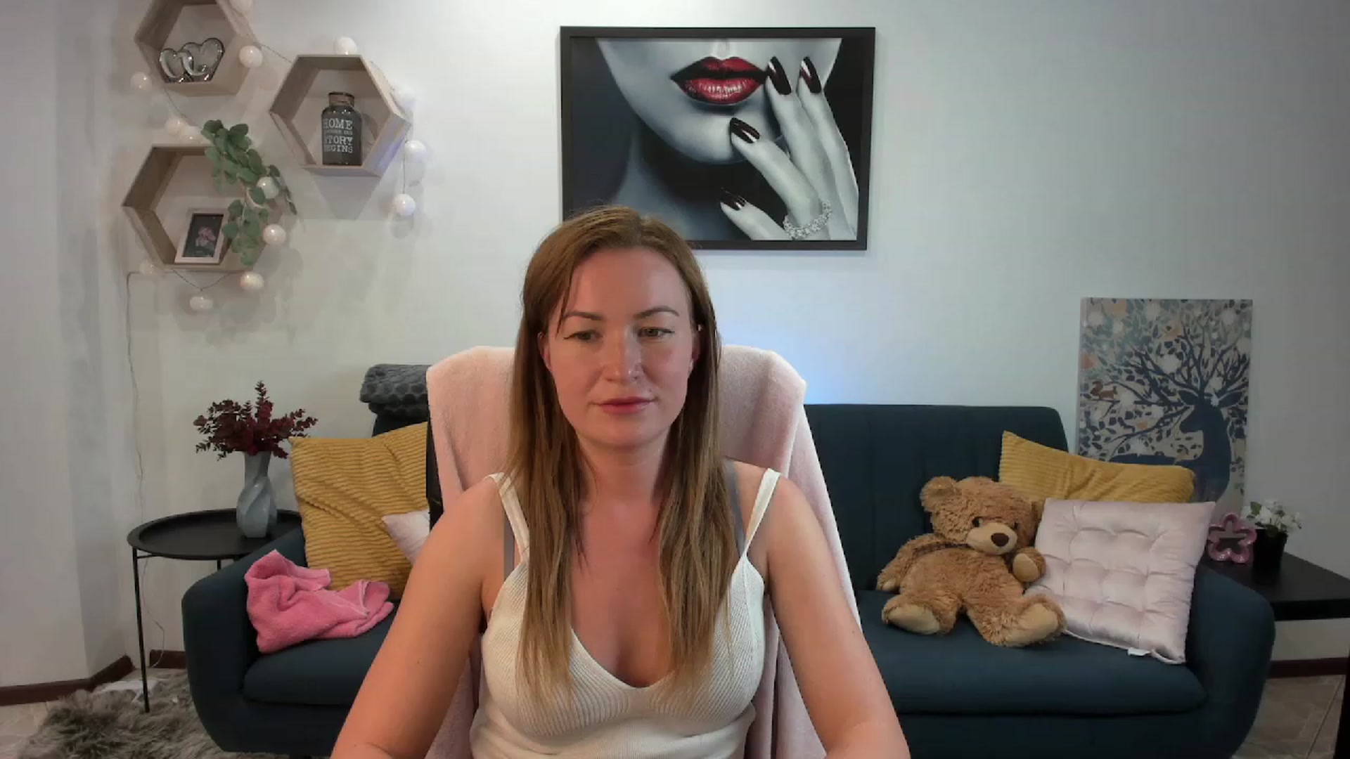 Gallery image thumbnail from Amia_Miley18's myfreecams stream on, 07/06/2023, 22:29 image 1 of 20