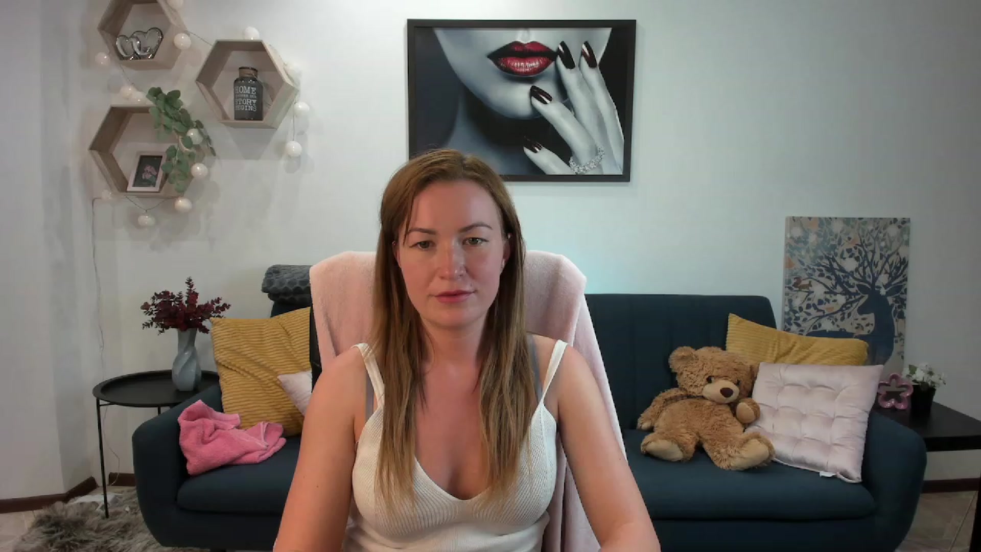 Gallery image thumbnail from Amia_Miley18's myfreecams stream on, 07/06/2023, 22:29 image 2 of 20