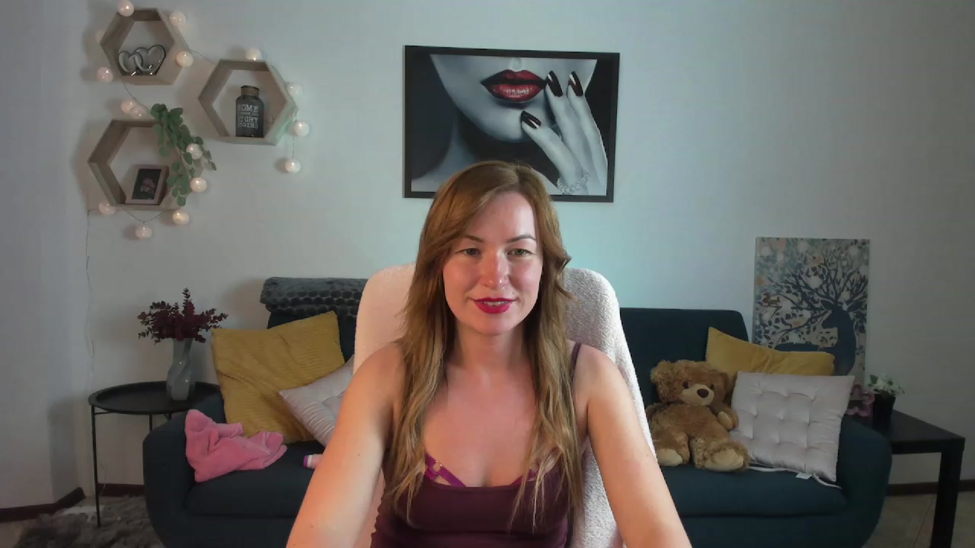 Gallery image thumbnail from Amia_Miley18's myfreecams stream on, 07/08/2023, 24:37 image 3 of 20