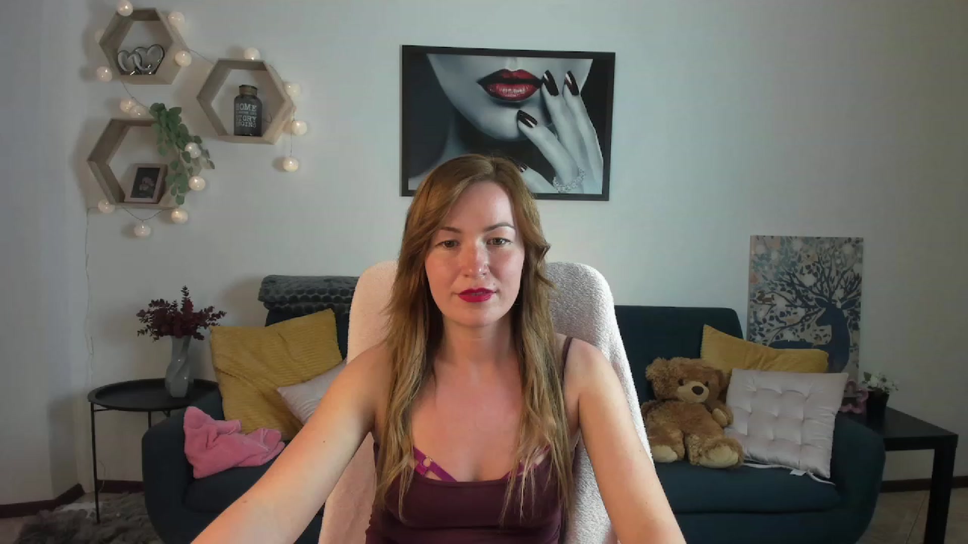 Gallery image thumbnail from Amia_Miley18's myfreecams stream on, 07/08/2023, 24:37 image 2 of 20