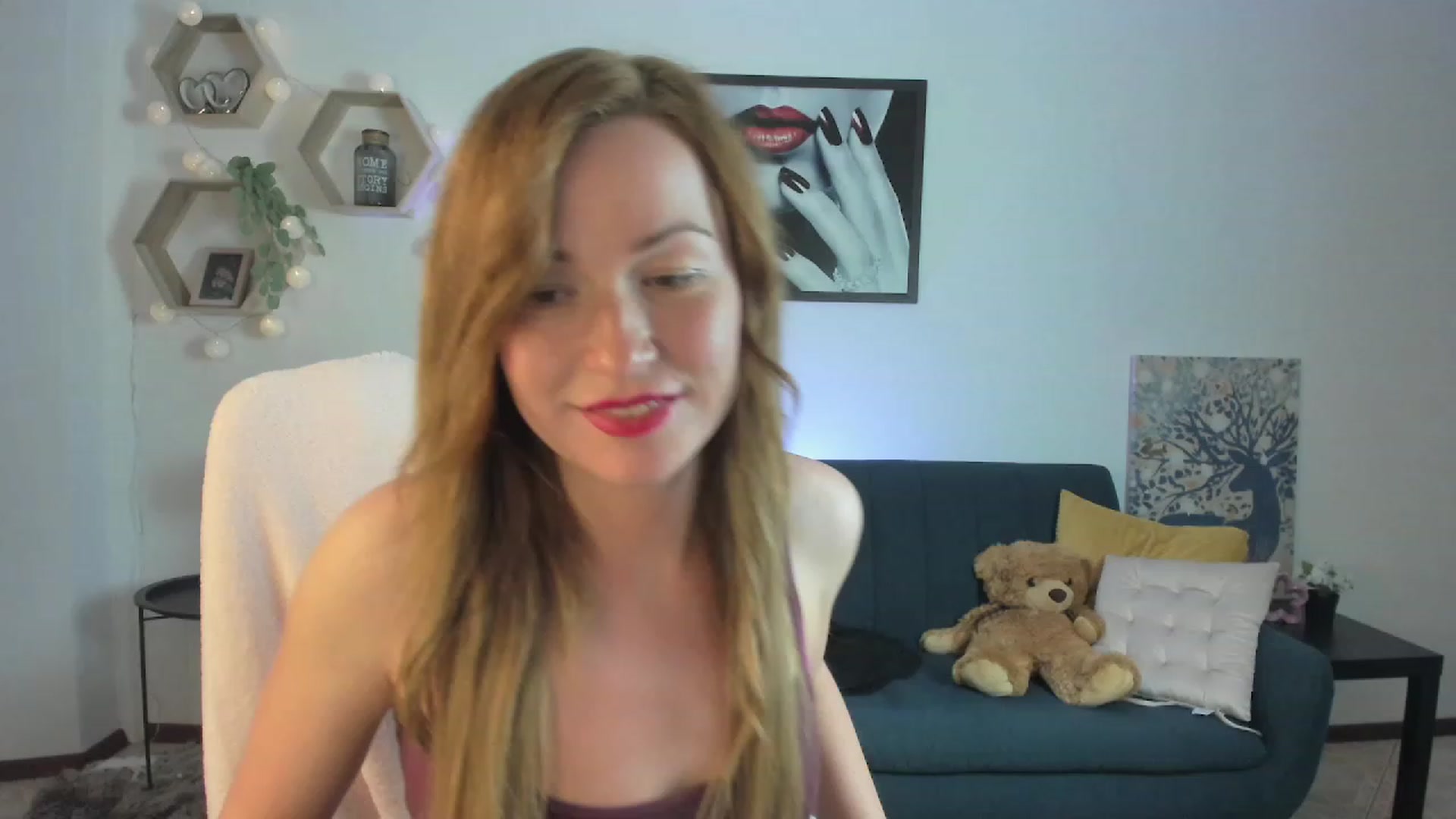 Gallery image thumbnail from Amia_Miley18's myfreecams stream on, 07/08/2023, 01:52 image 17 of 20
