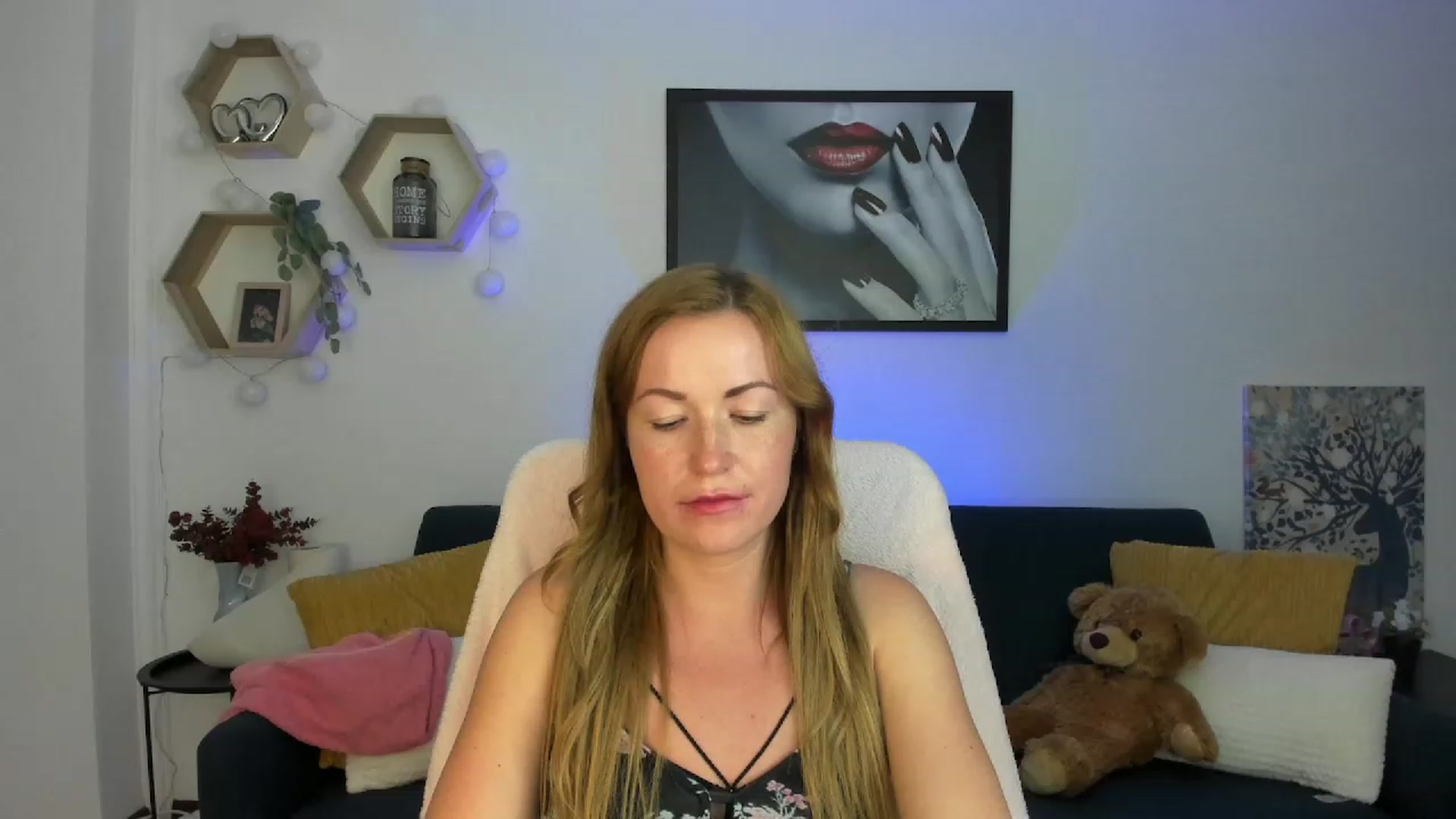 Gallery image thumbnail from Amia_Miley18's myfreecams stream on, 07/25/2023, 22:49 image 20 of 20