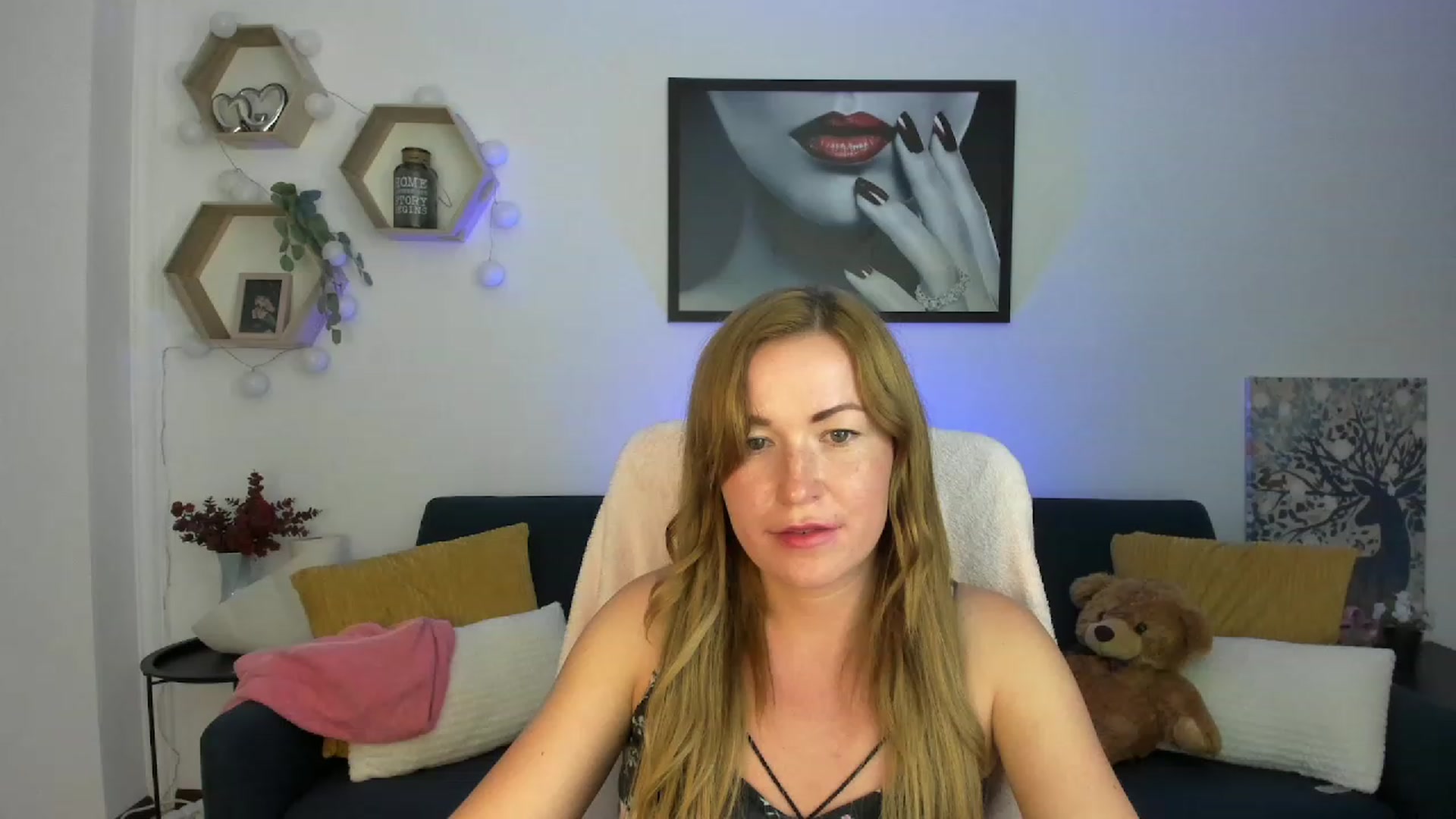 Gallery image thumbnail from Amia_Miley18's myfreecams stream on, 07/25/2023, 22:49 image 11 of 20
