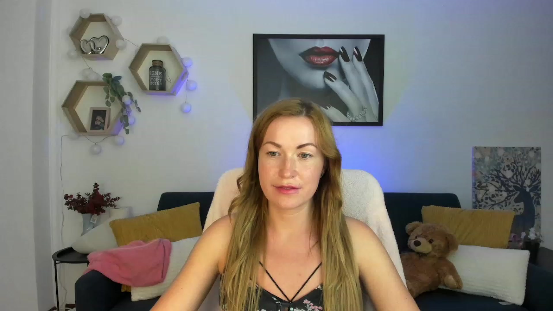 Gallery image thumbnail from Amia_Miley18's myfreecams stream on, 07/25/2023, 22:49 image 18 of 20