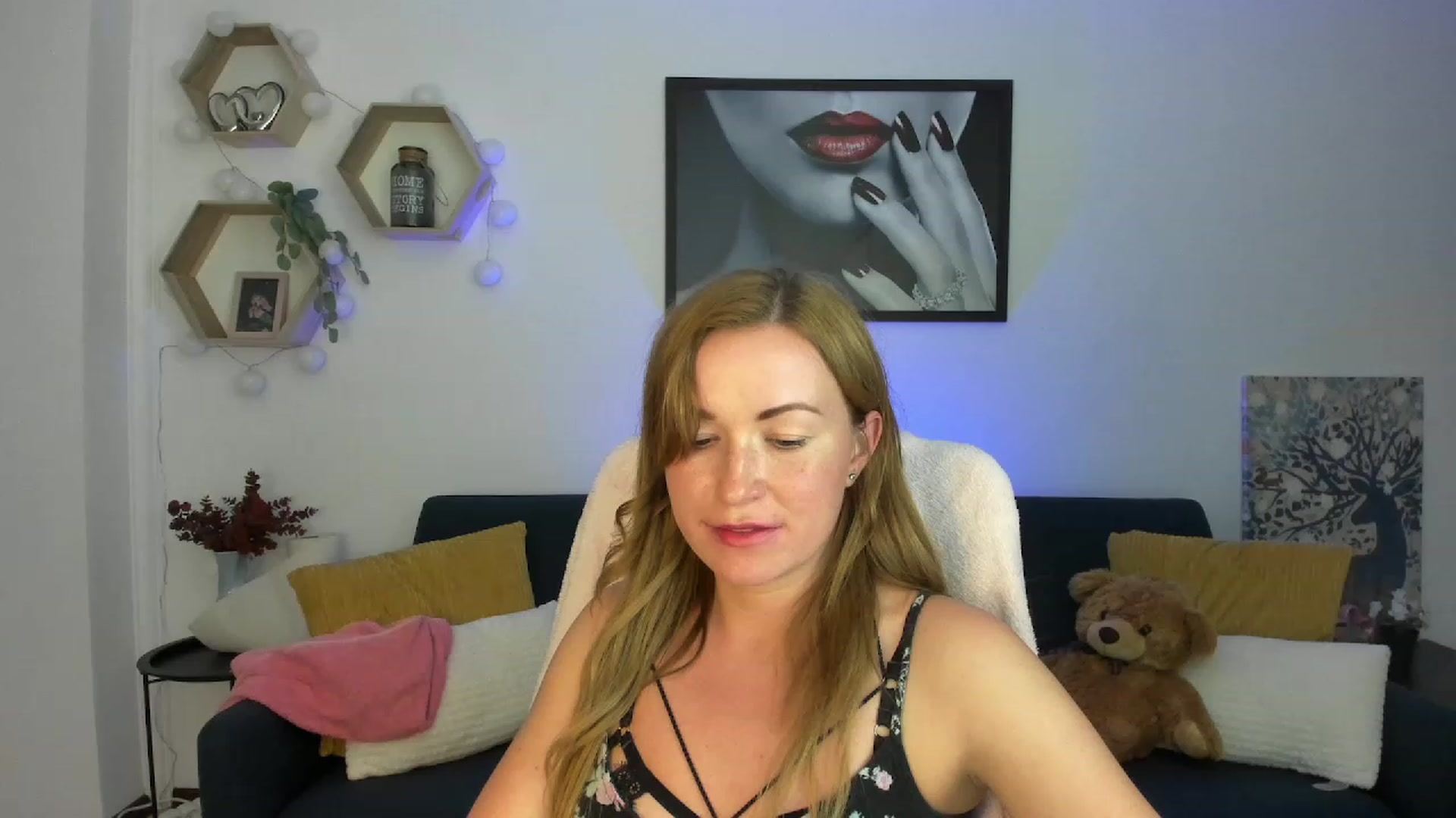 Gallery image thumbnail from Amia_Miley18's myfreecams stream on, 07/25/2023, 22:49 image 5 of 20