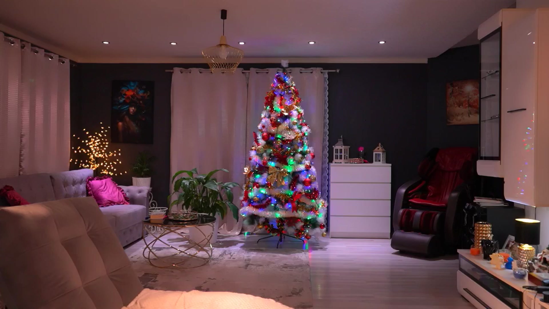 Gallery image thumbnail from Amidachris's myfreecams stream on, 12/31/2025, 24:13 image 6 of 20