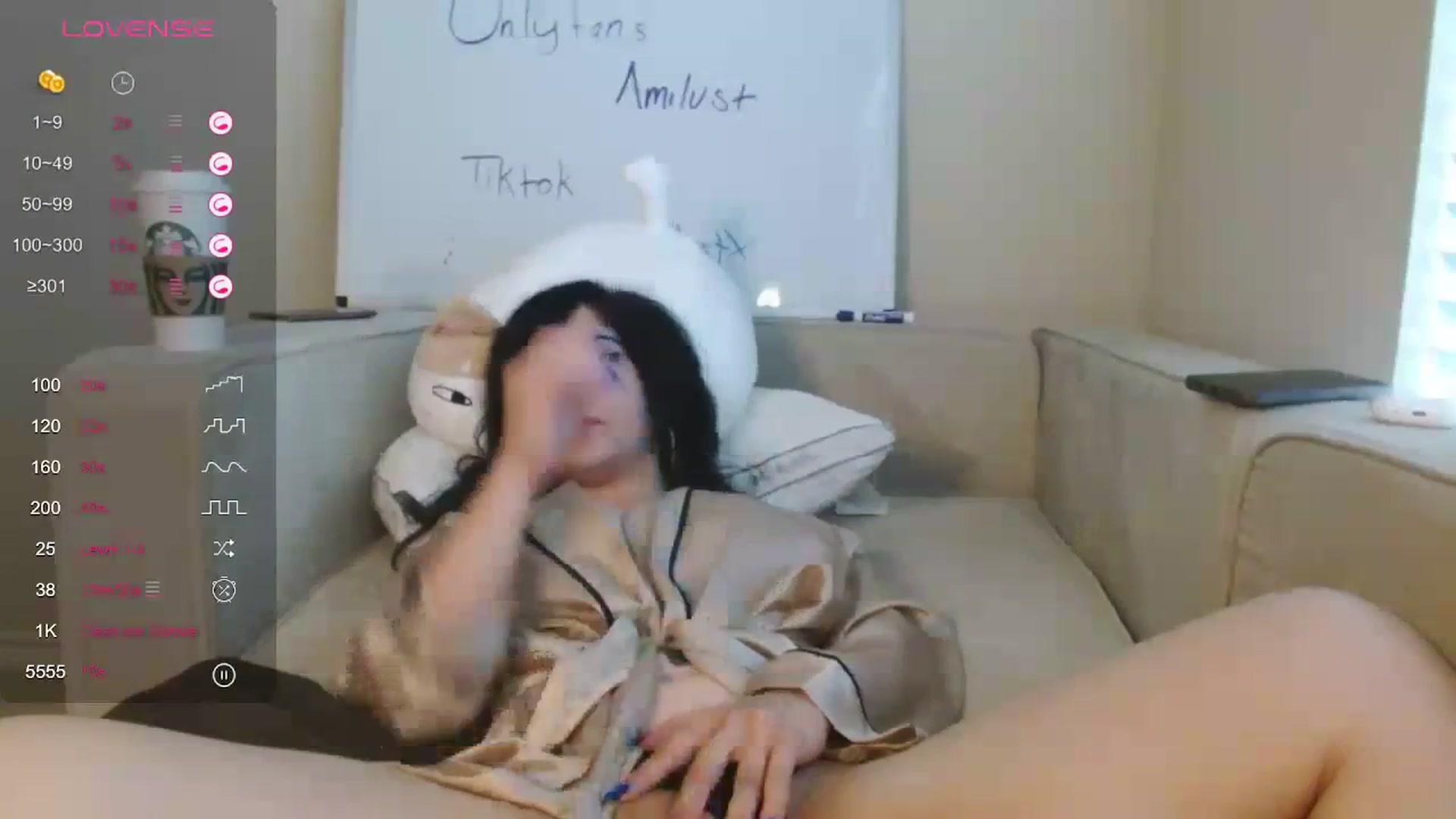 Gallery image thumbnail from Amilustxx's myfreecams stream on, 03/06/2024, 13:39 image 18 of 20