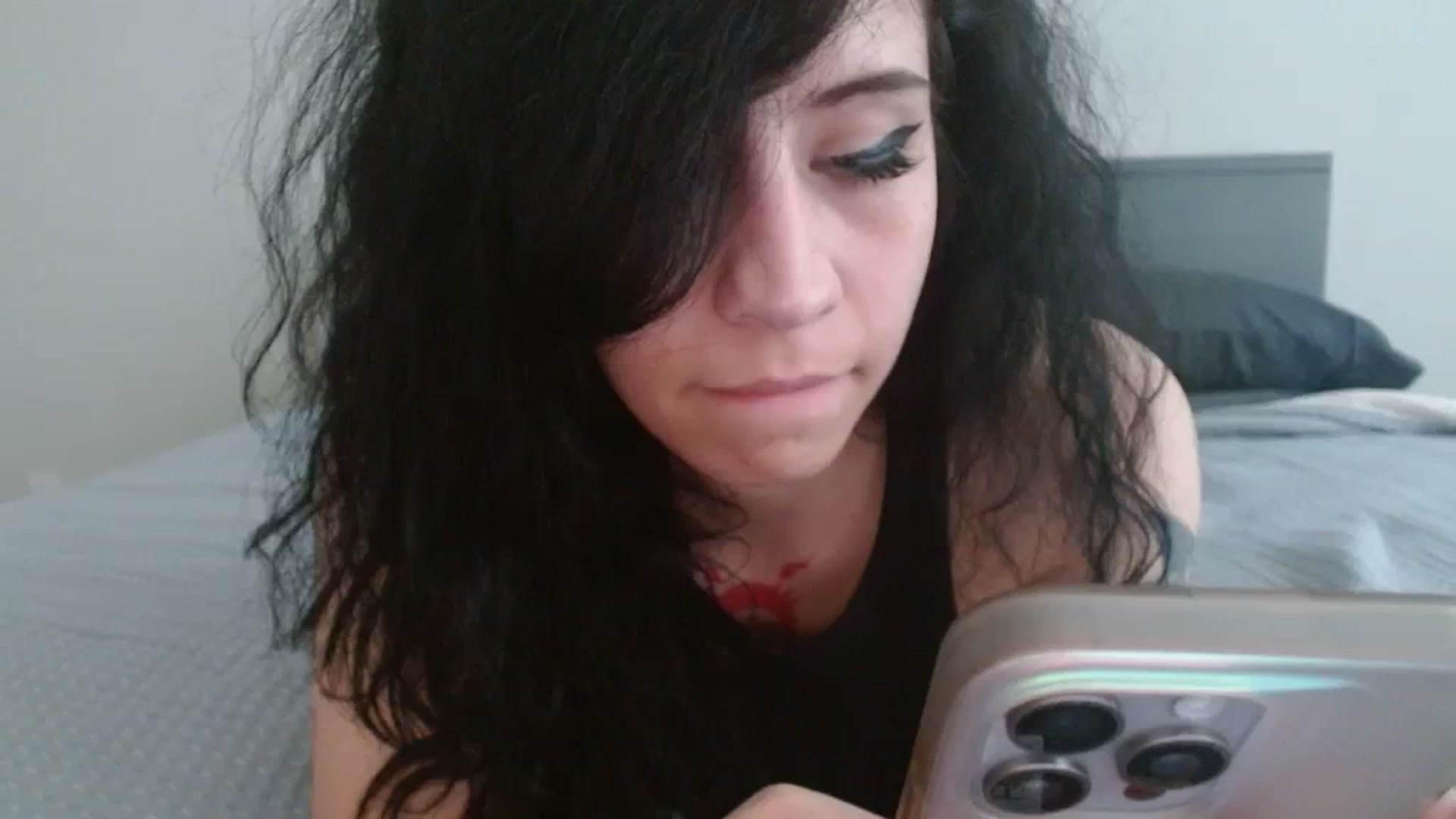 Gallery image thumbnail from Amilustxx's myfreecams stream on, 04/13/2024, 01:44 image 1 of 20