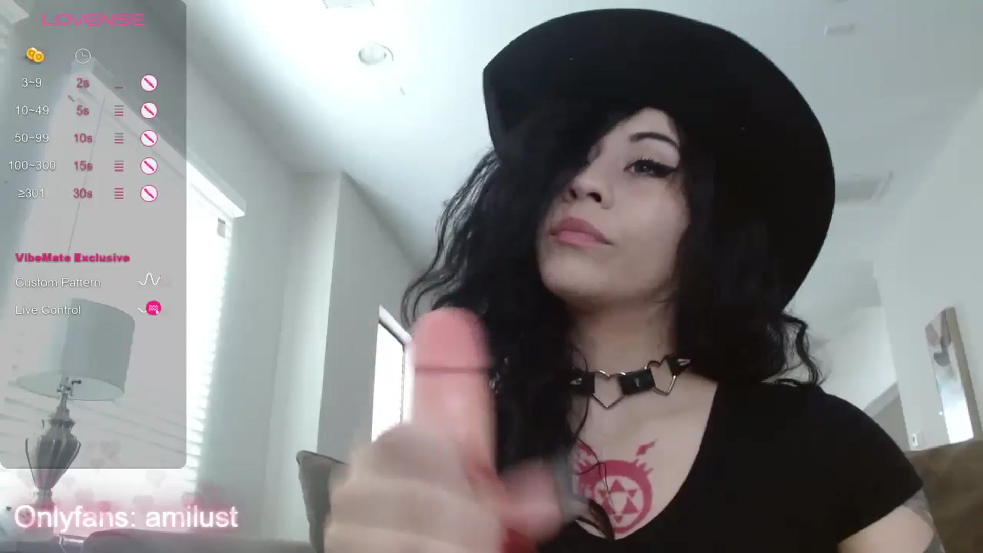 Gallery image thumbnail from Amilustxx's myfreecams stream on, 04/23/2024, 17:26 image 4 of 20
