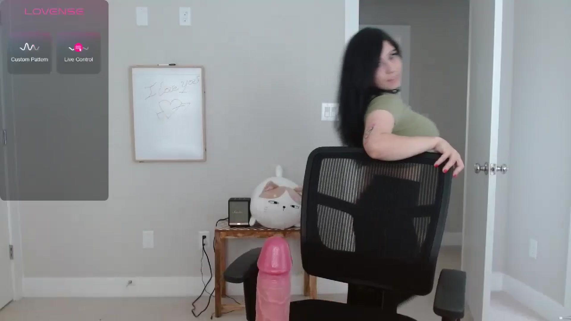 Gallery image thumbnail from Amilustxx's myfreecams stream on, 05/17/2024, 19:19 image 4 of 20