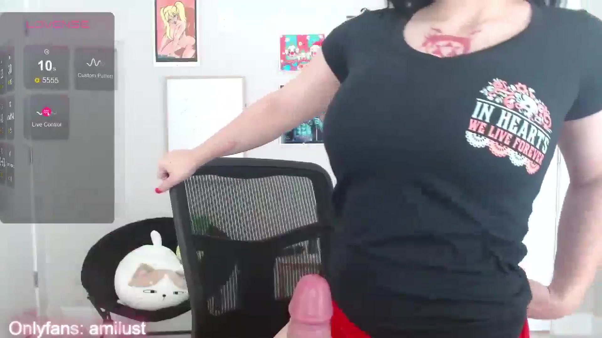 Gallery image thumbnail from Amilustxx's myfreecams stream on, 05/24/2024, 22:16 image 7 of 20