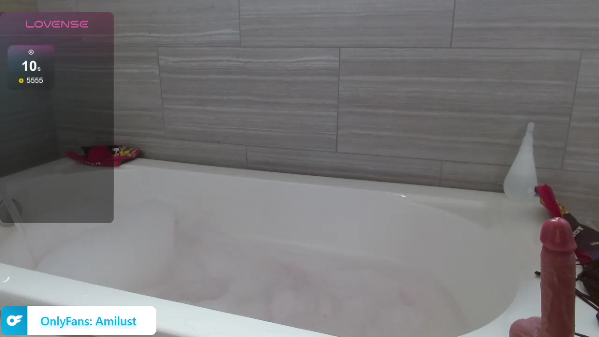 Gallery image thumbnail from Amilustxx's myfreecams stream on, 06/10/2024, 19:01 image 5 of 20