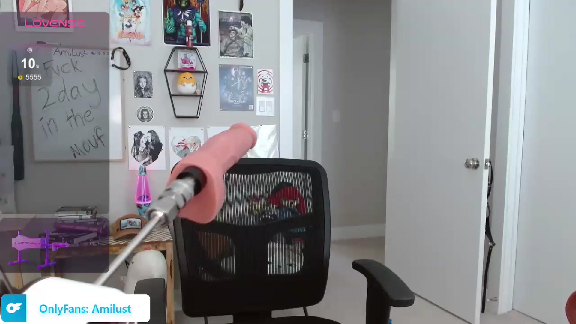 Gallery image thumbnail from Amilustxx's myfreecams stream on, 06/22/2024, 19:37 image 19 of 20