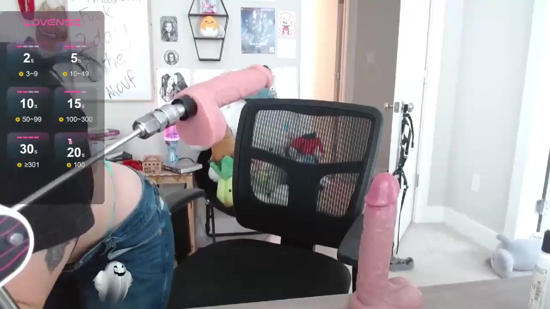 Gallery image thumbnail from Amilustxx's myfreecams stream on, 07/06/2024, 19:33 image 9 of 20