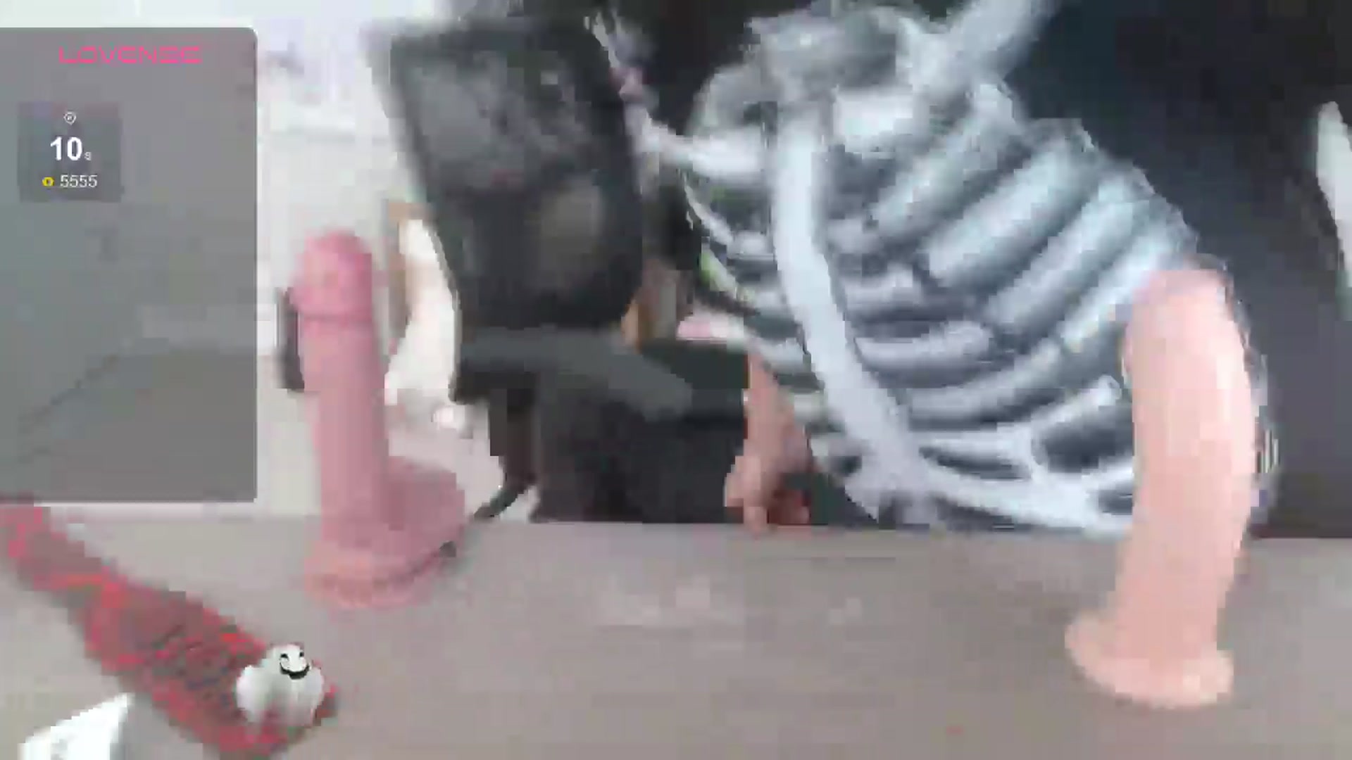 Gallery image thumbnail from Amilustxx's myfreecams stream on, 07/10/2024, 18:47 image 7 of 20