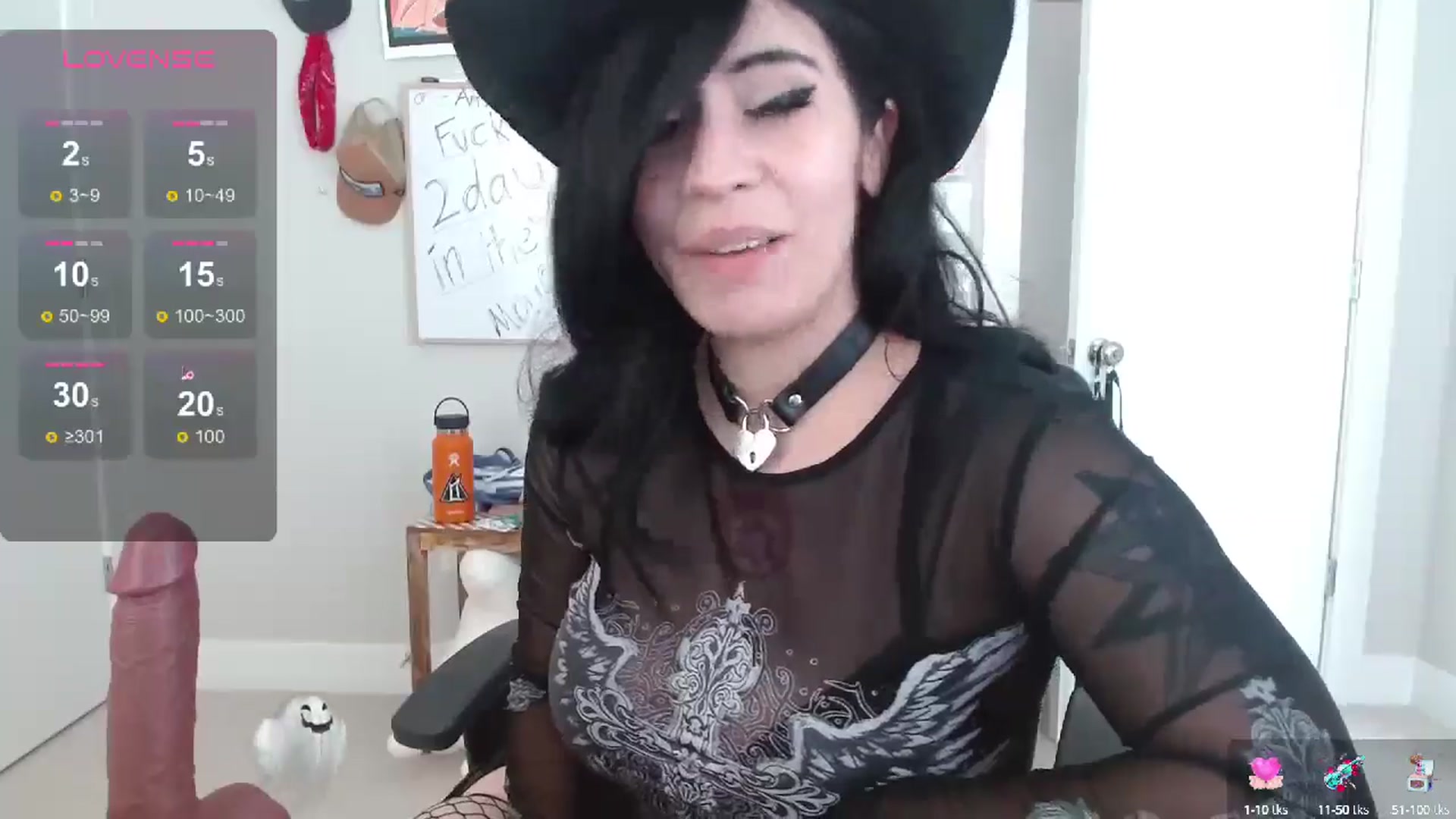 Gallery image thumbnail from Amilustxx's myfreecams stream on, 07/19/2024, 18:10 image 16 of 20