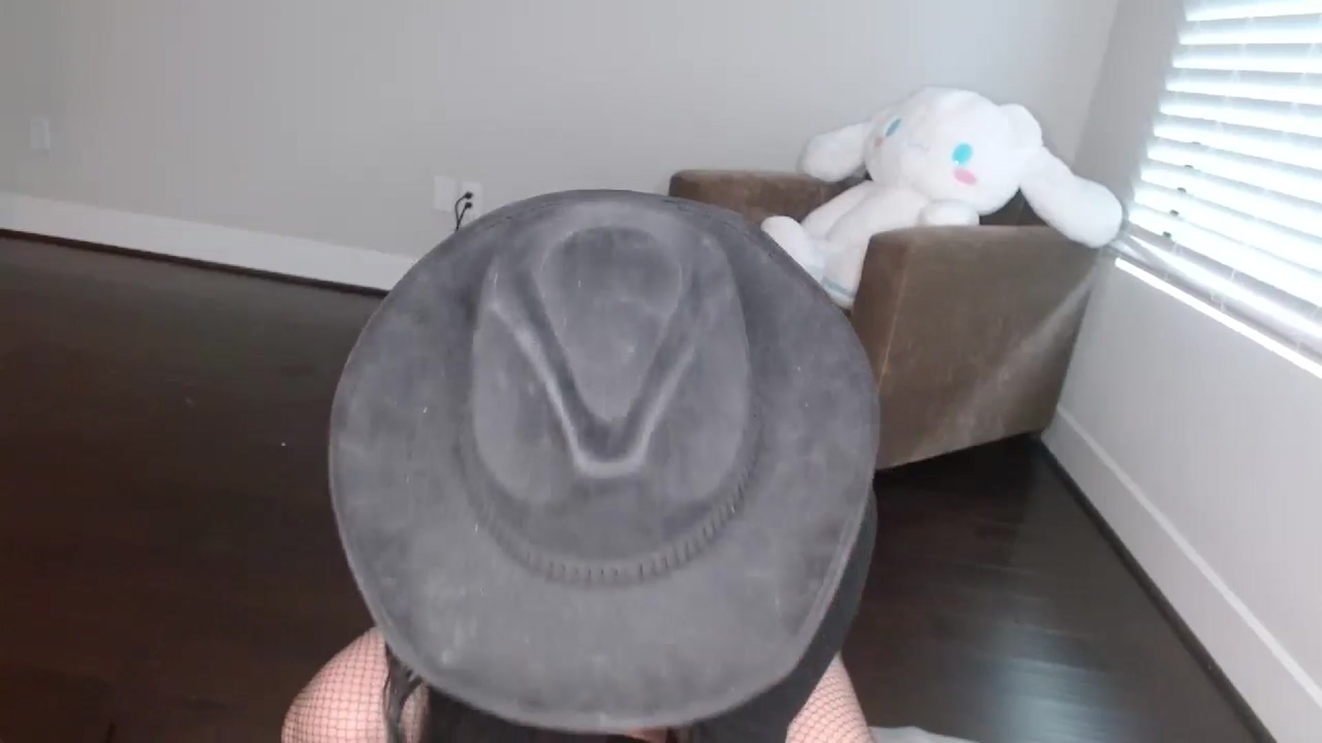 Gallery image thumbnail from Amilustxx's myfreecams stream on, 07/28/2024, 24:51 image 8 of 20