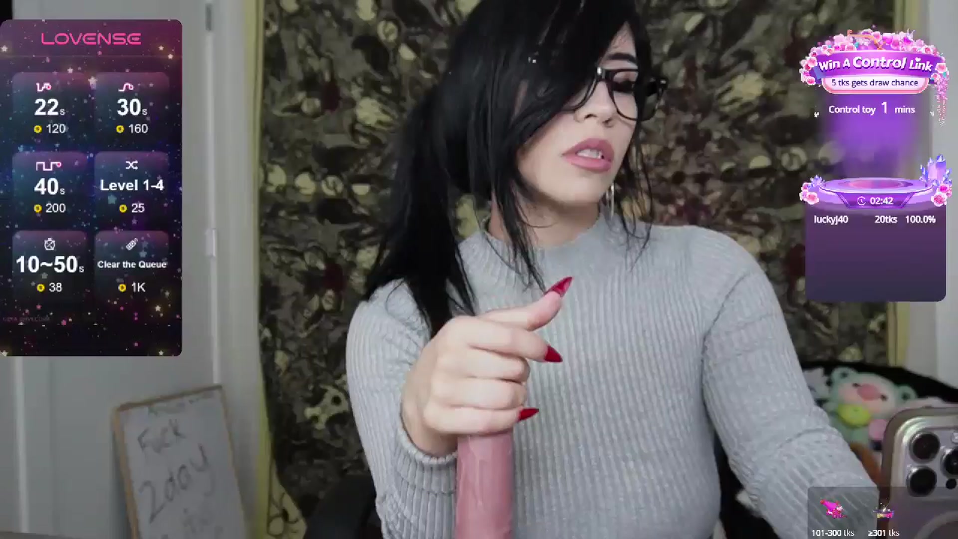 Gallery image thumbnail from Amilustxx's myfreecams stream on, 08/09/2024, 20:51 image 8 of 20