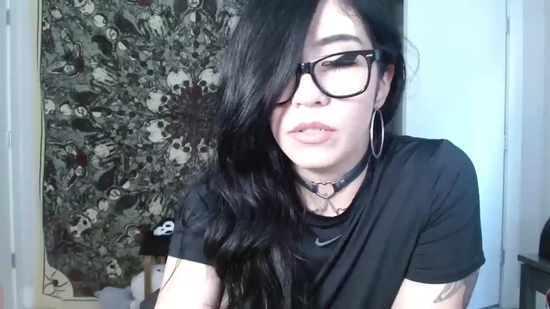 Gallery image thumbnail from Amilustxx's myfreecams stream on, 08/14/2024, 23:27 image 18 of 20