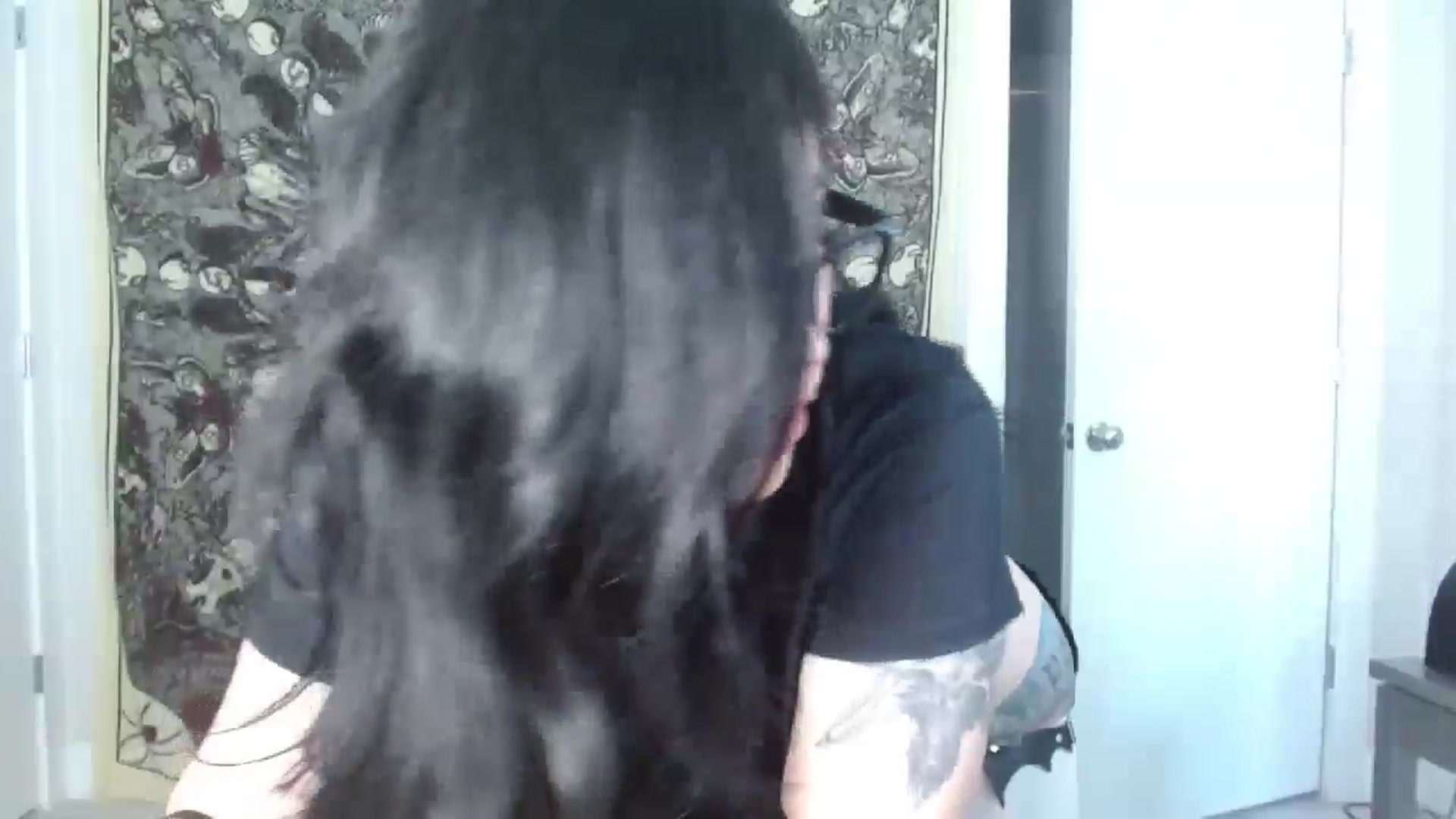 Gallery image thumbnail from Amilustxx's myfreecams stream on, 08/15/2024, 24:01 image 16 of 20