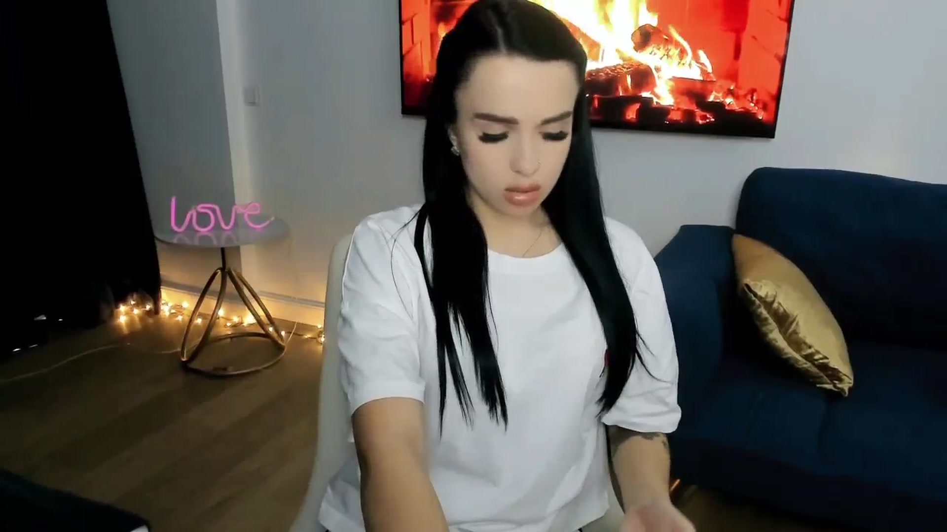 Gallery image thumbnail from Amimysteryx's myfreecams stream on, 12/15/2025, 11:20 image 18 of 20