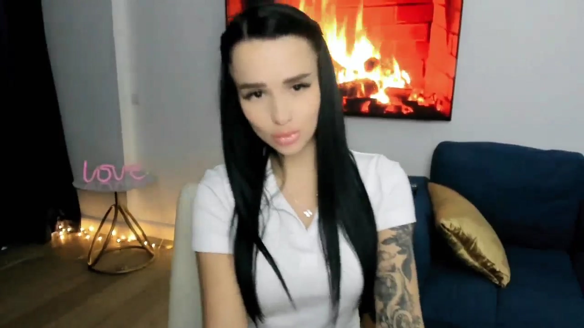 Gallery image thumbnail from Amimysteryx's myfreecams stream on, 12/18/2025, 11:12 image 18 of 20