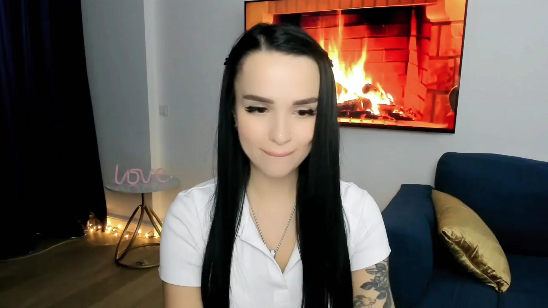 Gallery image thumbnail from Amimysteryx's myfreecams stream on, 12/23/2025, 11:48 image 1 of 20