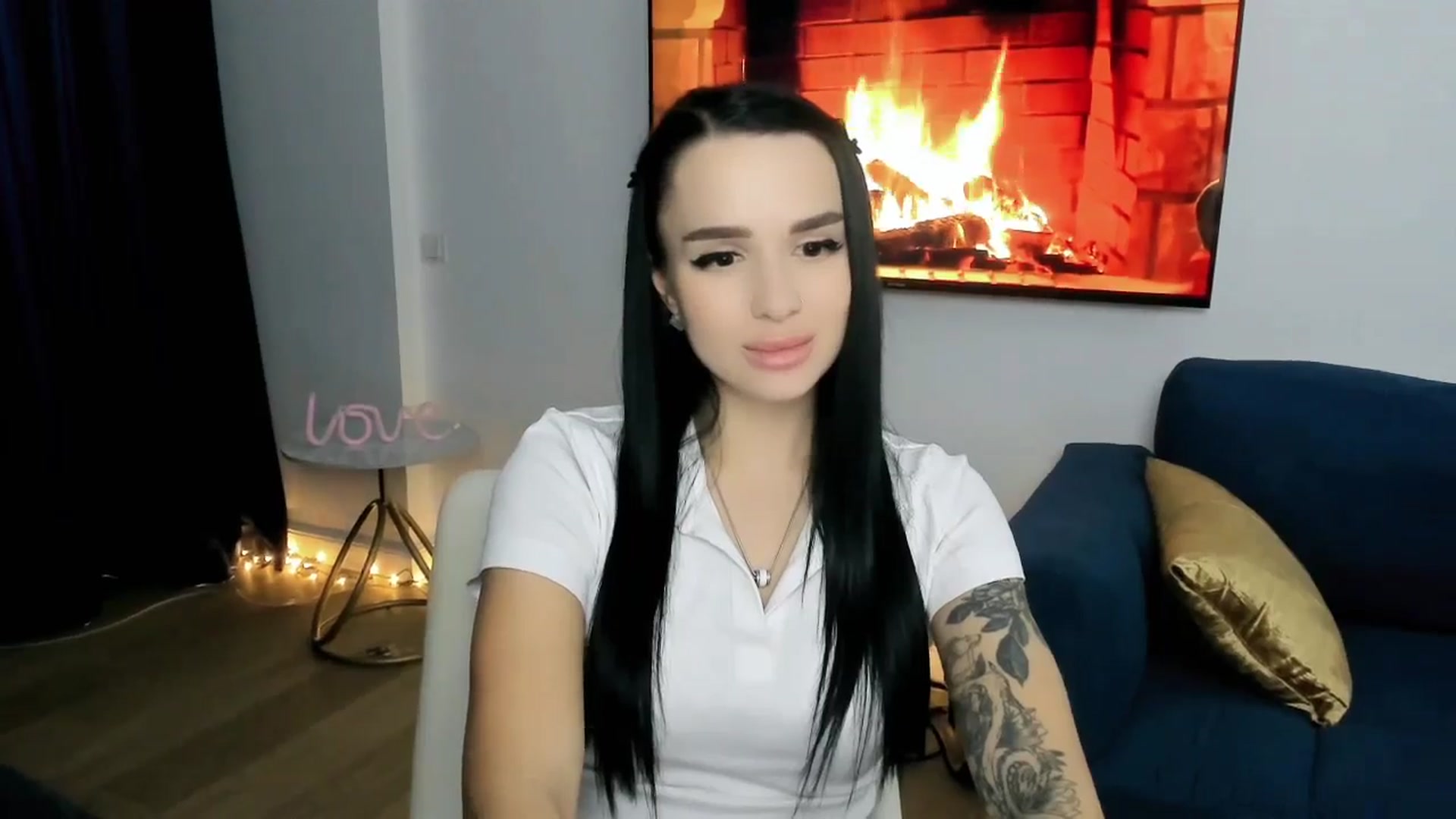 Gallery image thumbnail from Amimysteryx's myfreecams stream on, 12/23/2025, 11:48 image 12 of 20