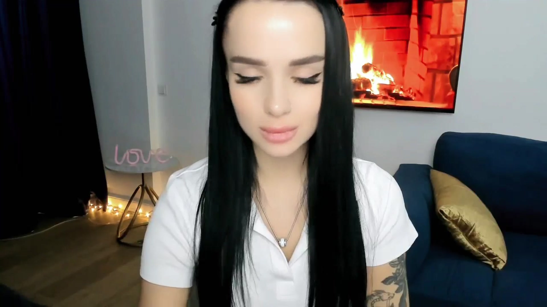 Gallery image thumbnail from Amimysteryx's myfreecams stream on, 12/23/2025, 11:48 image 9 of 20