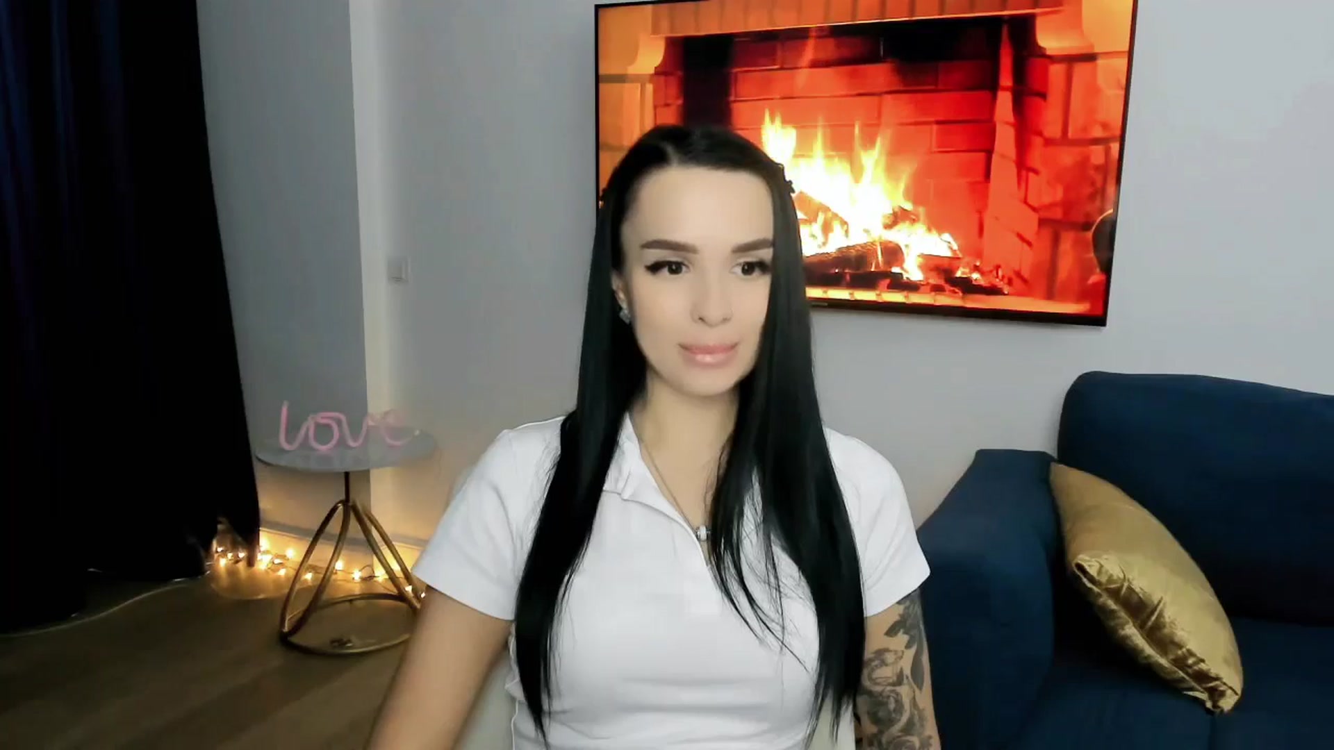 Gallery image thumbnail from Amimysteryx's myfreecams stream on, 12/23/2025, 11:48 image 5 of 20
