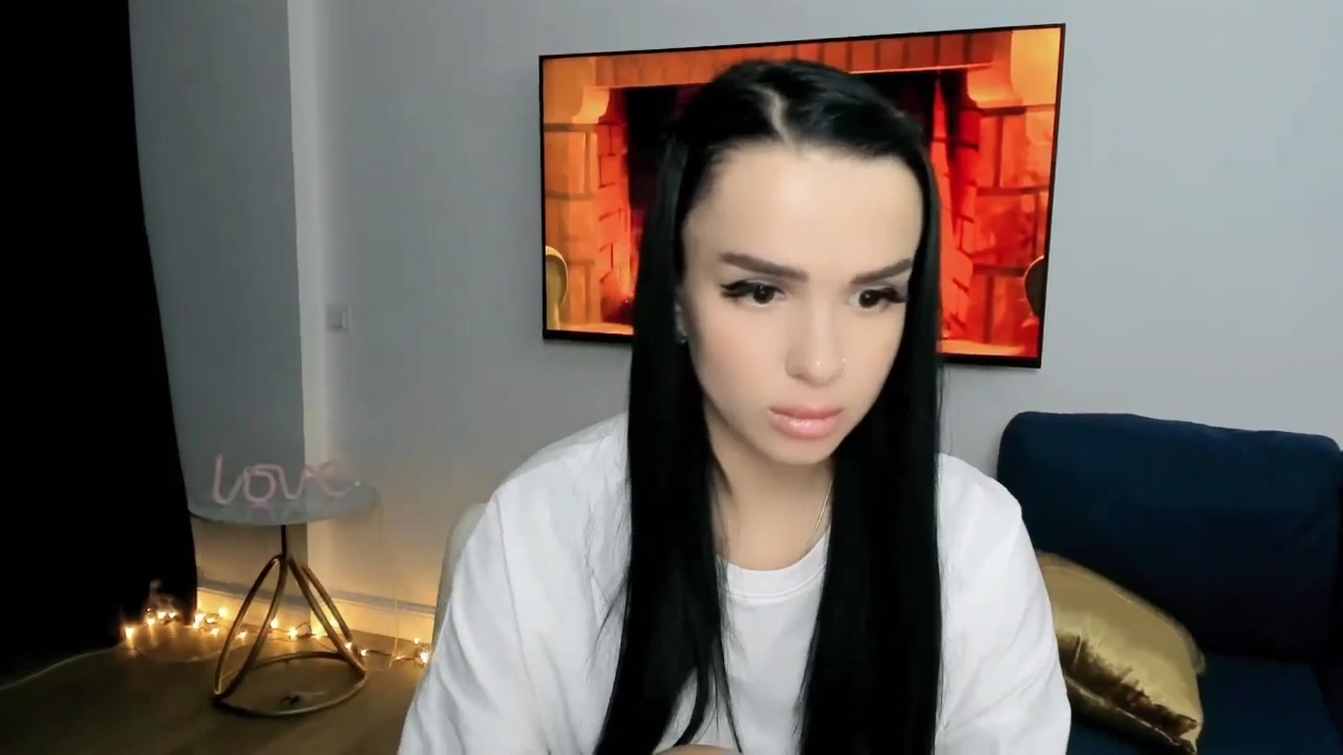 Gallery image thumbnail from Amimysteryx's myfreecams stream on, 12/24/2025, 09:52 image 2 of 20