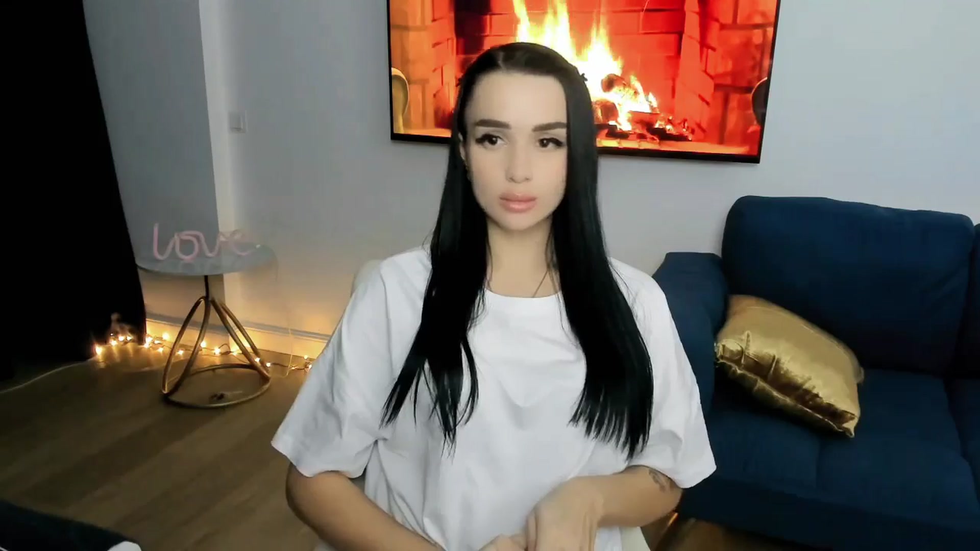 Gallery image thumbnail from Amimysteryx's myfreecams stream on, 12/24/2025, 09:52 image 13 of 20