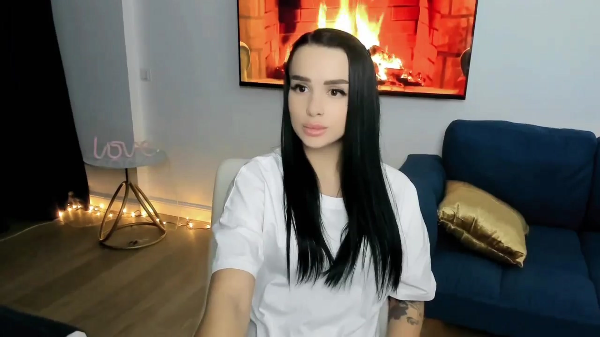 Gallery image thumbnail from Amimysteryx's myfreecams stream on, 12/24/2025, 09:52 image 14 of 20