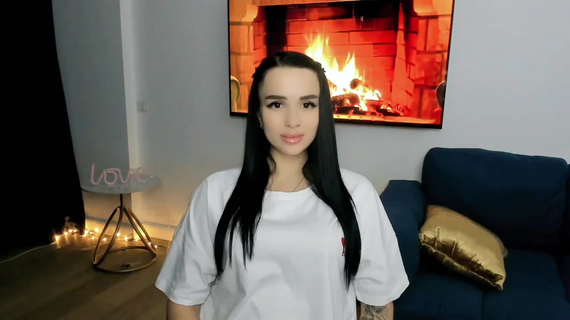 Gallery image thumbnail from Amimysteryx's myfreecams stream on, 12/24/2025, 11:36 image 7 of 20