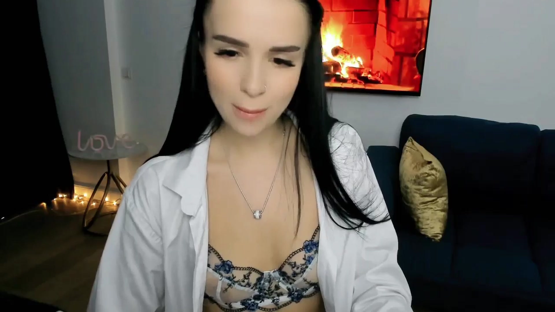 Gallery image thumbnail from Amimysteryx's myfreecams stream on, 12/25/2025, 08:11 image 10 of 20